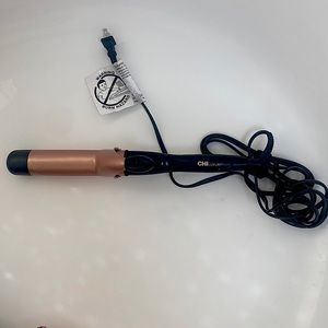 Chi Luxury 1.5” curling Iron